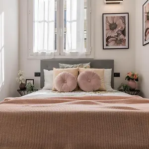 & Cozy In Via Disciplini Appartamento